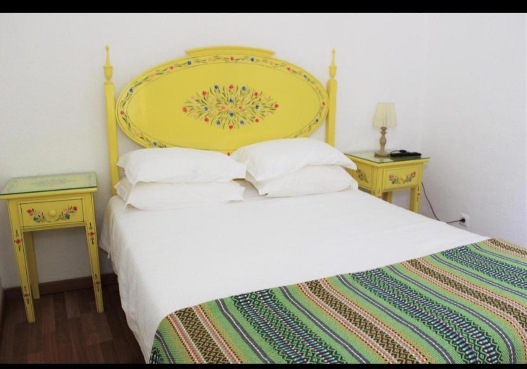 Mont' Sobro Hostel Έβορα Εξωτερικό φωτογραφία