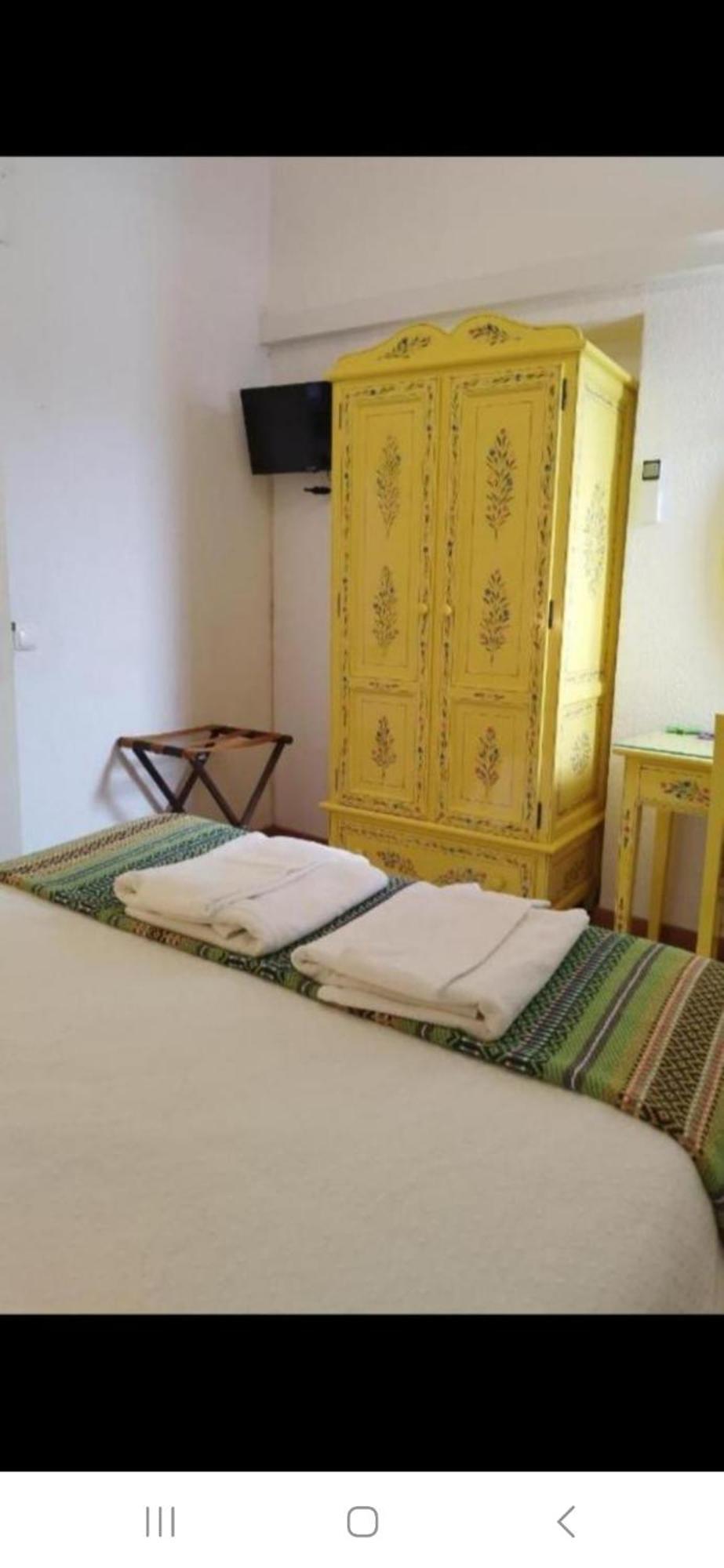 Mont' Sobro Hostel Έβορα Εξωτερικό φωτογραφία